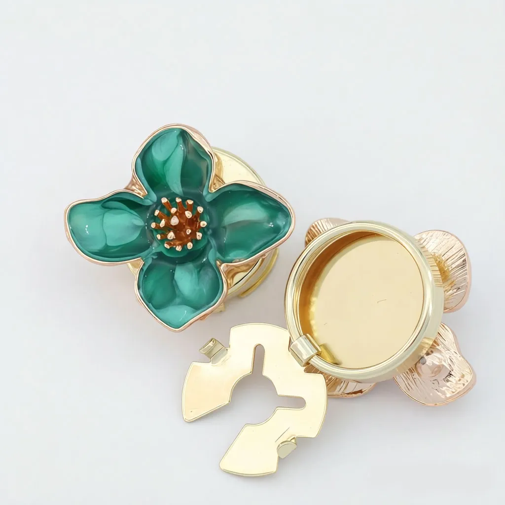 Luxury removable 4-leaves green enamel flower button cover for shirts