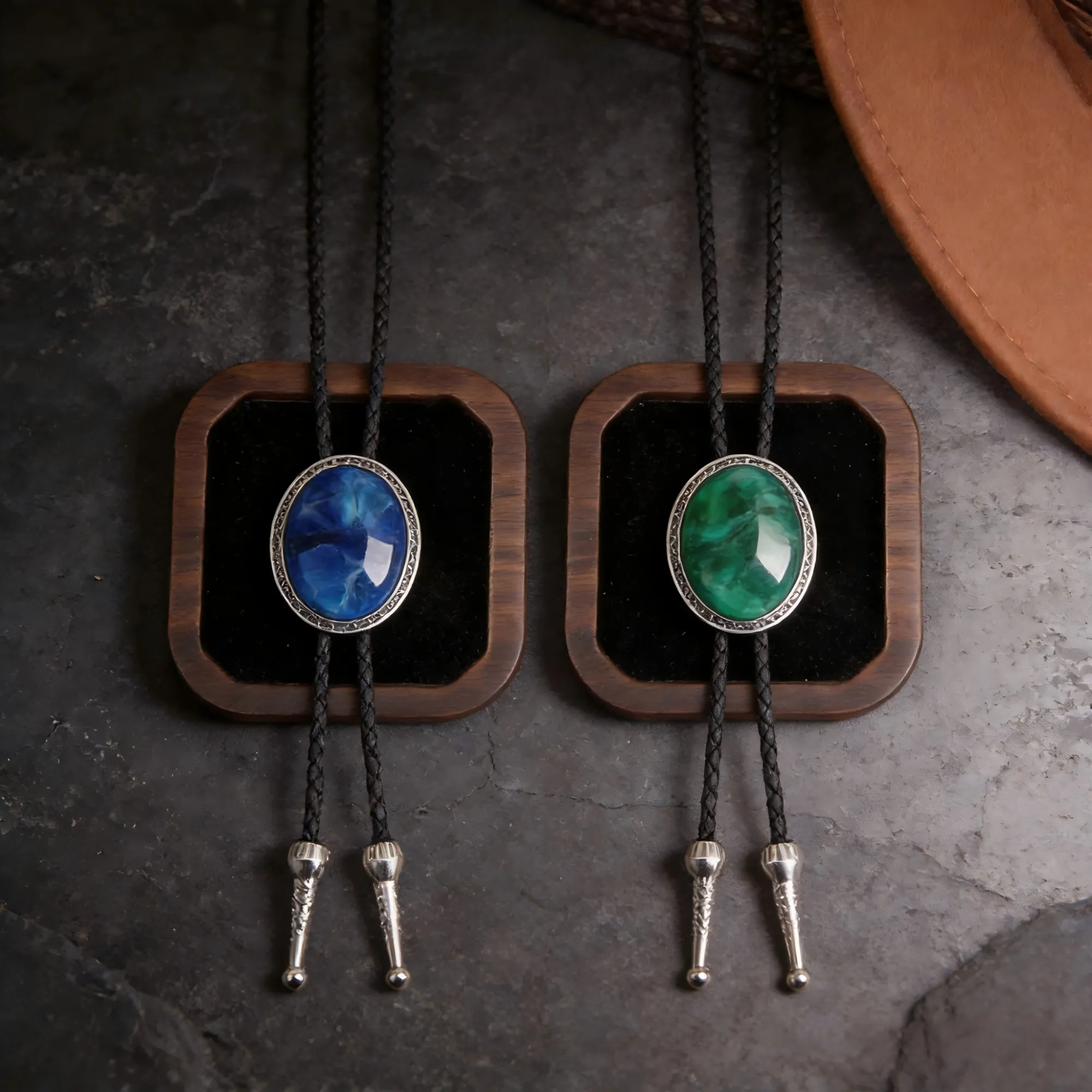 Handmade Vintage Stone Round Shape Western style cowboy bolo necklace for men